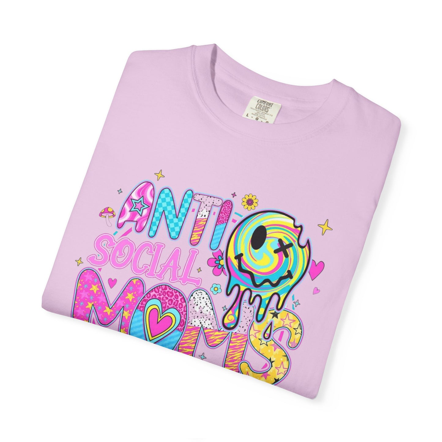 Anti social moms club graphic tee