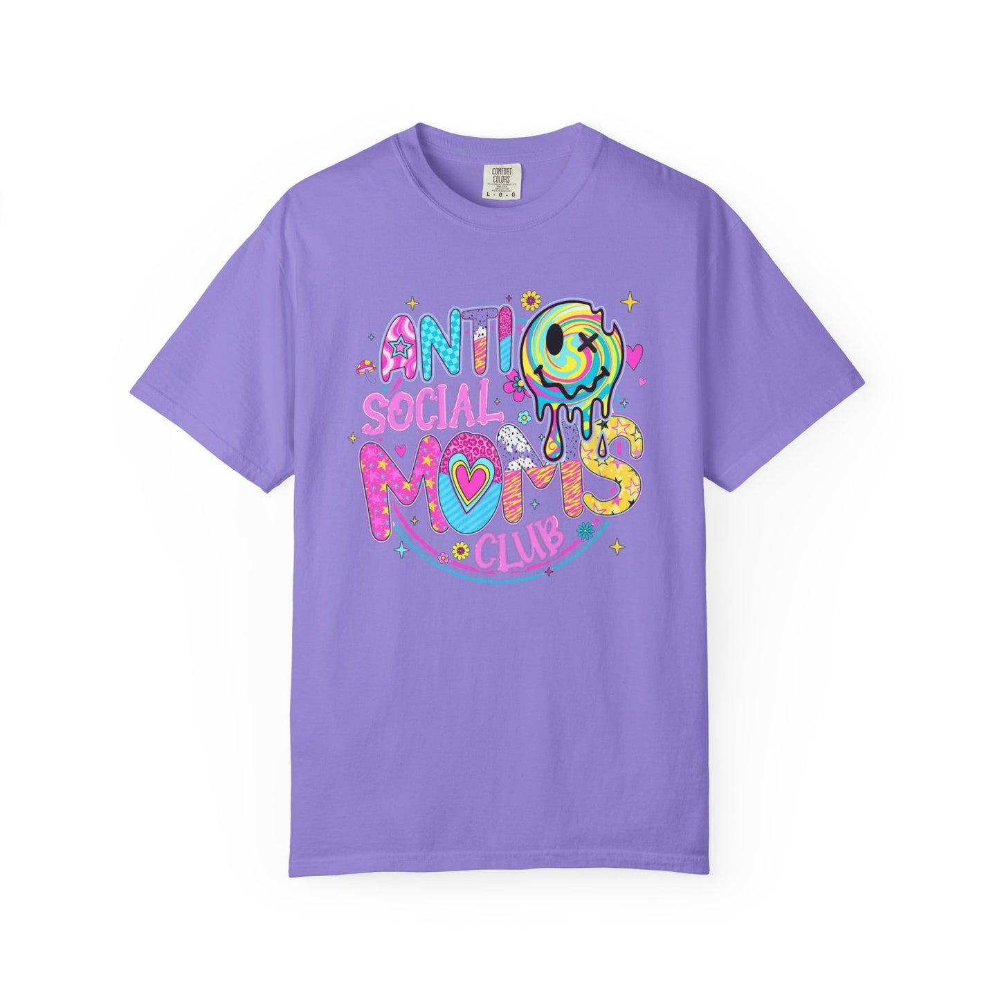 Anti social moms club graphic tee