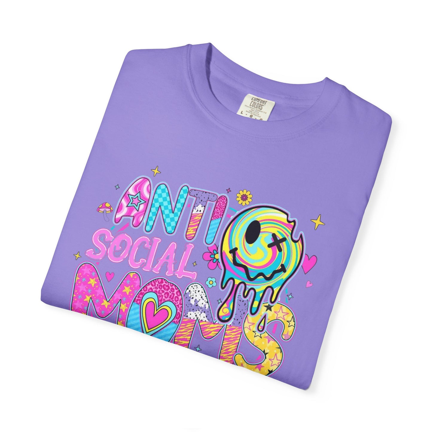 Anti social moms club graphic tee