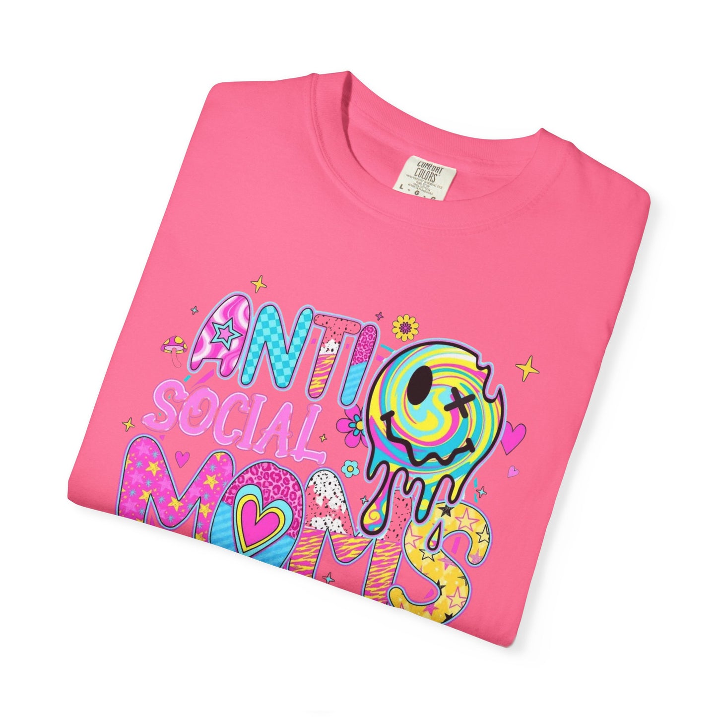 Anti social moms club graphic tee